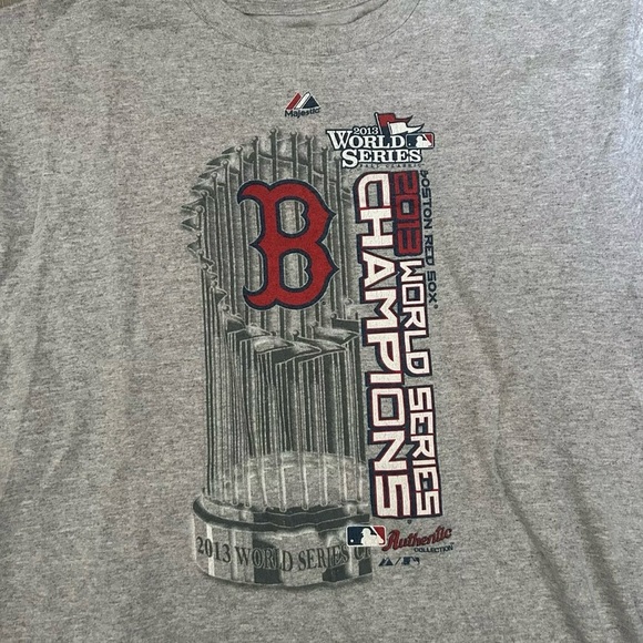 Boston Red Sox 2013 World Series Champions With Trophy T Shirt Size Large - Picture 2 of 3